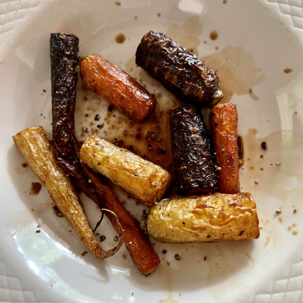 Balsamic Roasted Carrots