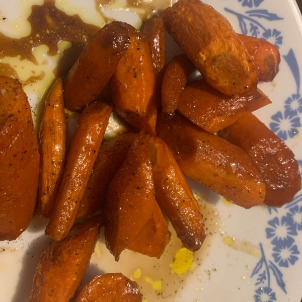 Balsamic Roasted Carrots