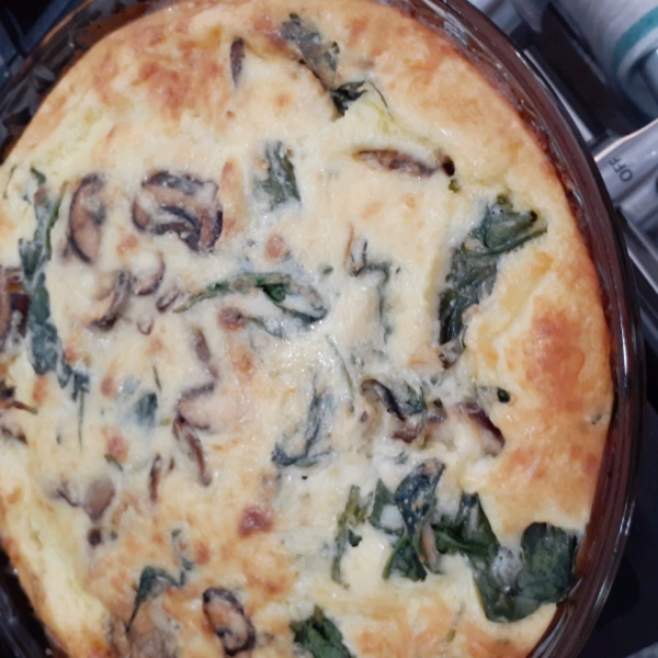 Simple Crustless Spinach and Mushroom Quiche