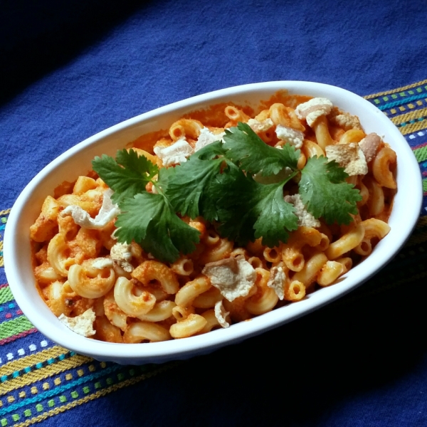 Red Hot Chipotle Bacon Mac and Cheese