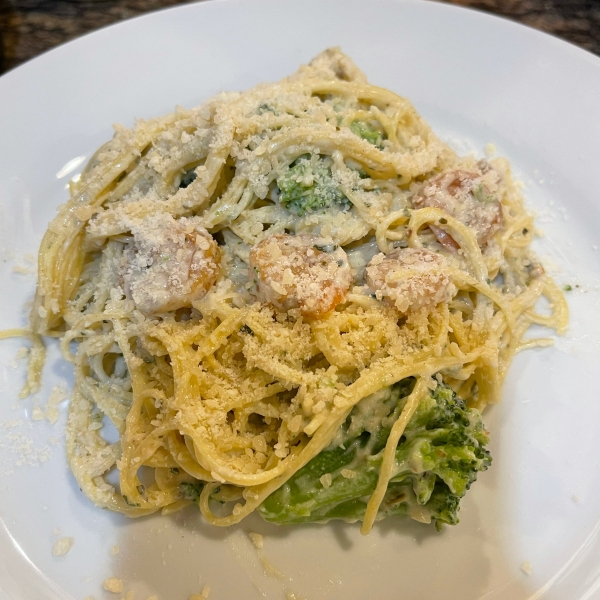 Angel Hair Pasta with Garlic Shrimp and Broccoli