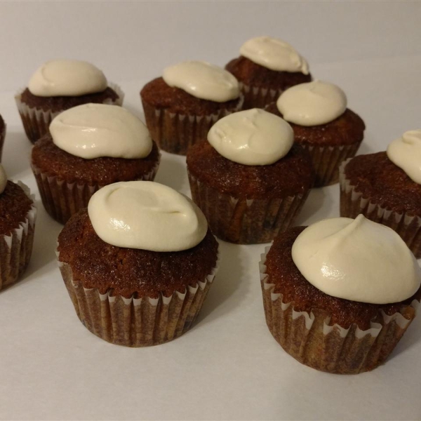 Ann's Chocolate Chip Carrot Cake Pumpkins