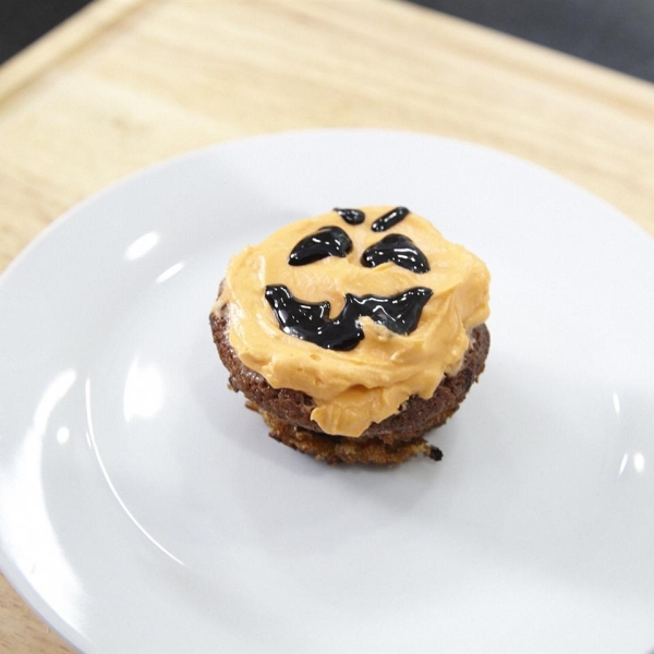 Ann's Chocolate Chip Carrot Cake Pumpkins