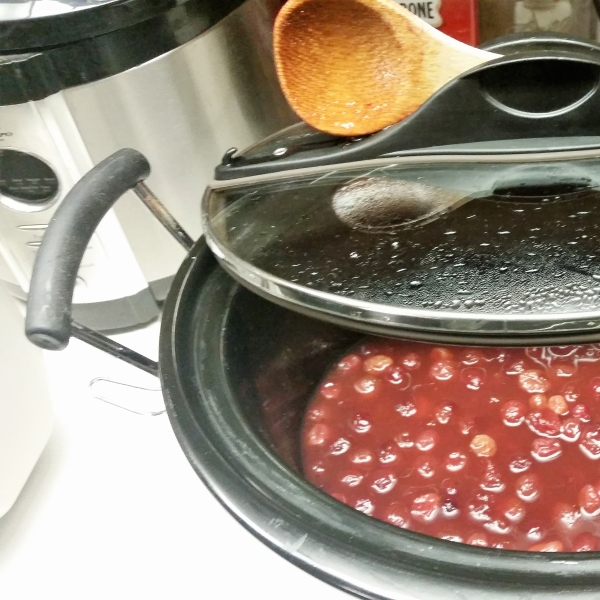 Slow Cooker Cranberry Sauce