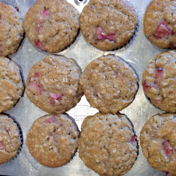 Strawberry Oat Muffins