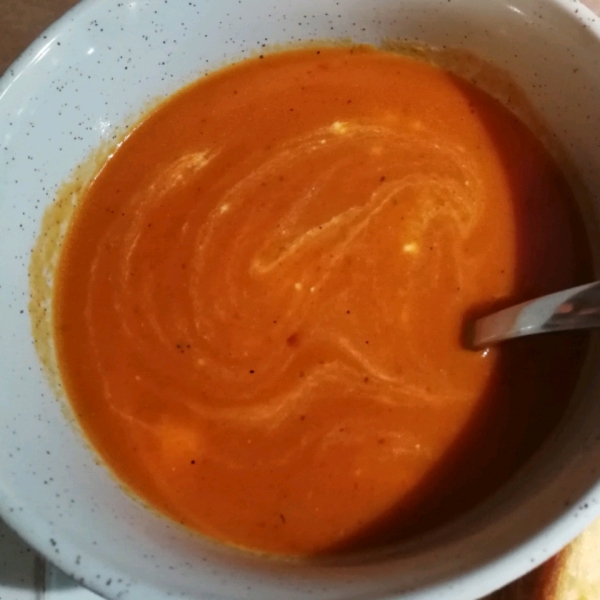 Roasted Red Pepper and Tomato Soup