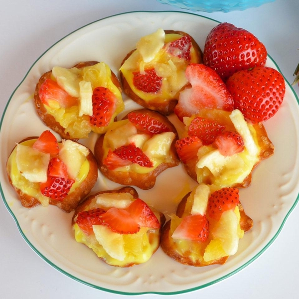 Strawberry Banana Pineapple Bites