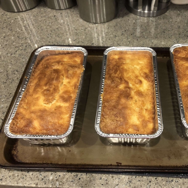 Moist Peach Pound Cake