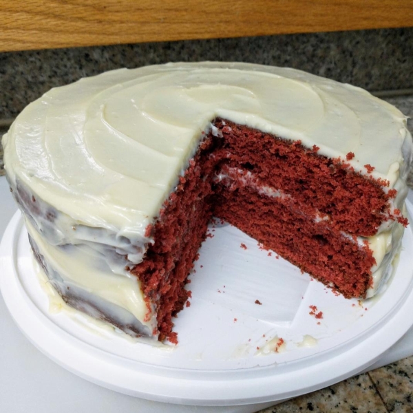 Savannah's Perfectly Ravishing Red Velvet Cake