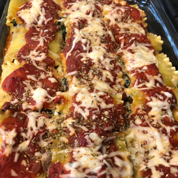 Bettie's Lasagna Roll Ups