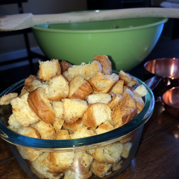 Croissant Croutons