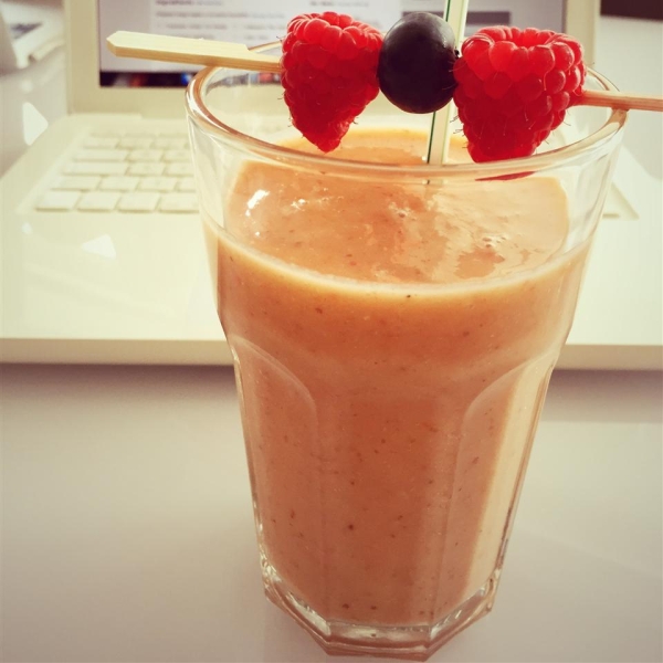Coconut Raspberry Smoothie