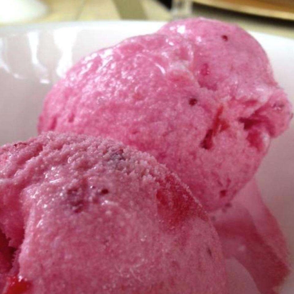 Mom Sawyer's Cranberry Ice Cream