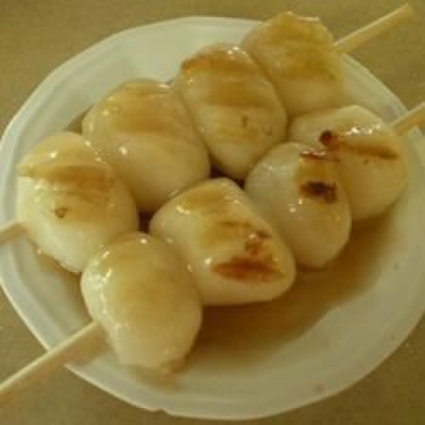 Kushi Dango (Japanese Skewered Rice Dumplings) with Mitarashi Sauce