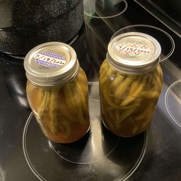 Crisp Pickled Green Beans