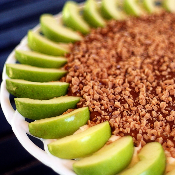 Easy Caramel Apple Dip