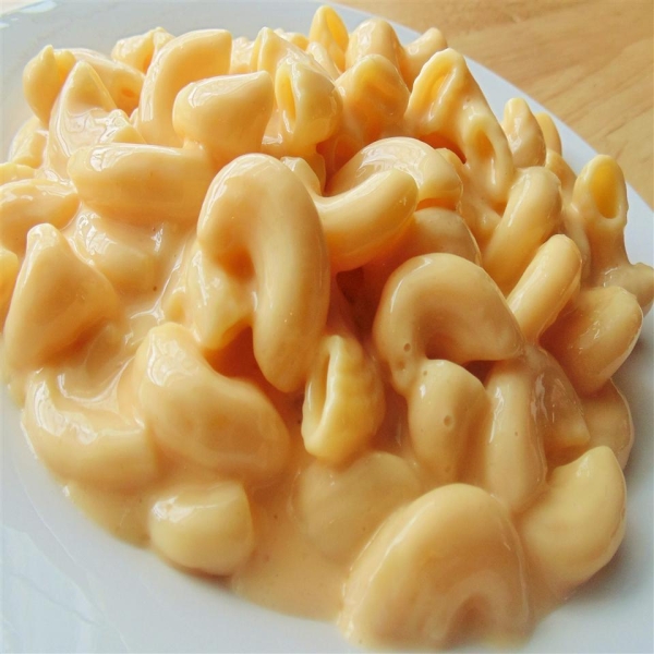 Creamy Pressure Cooker Macaroni and Cheese