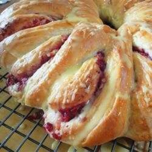 Cranberry-Orange Tea Ring