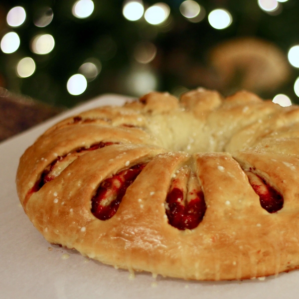 Cranberry-Orange Tea Ring