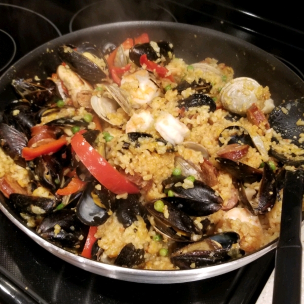 Maria's Classic Paella