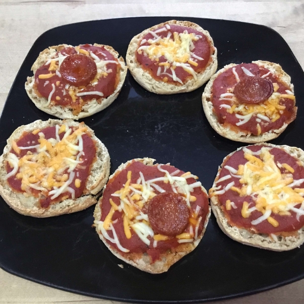 English Muffin Pizza