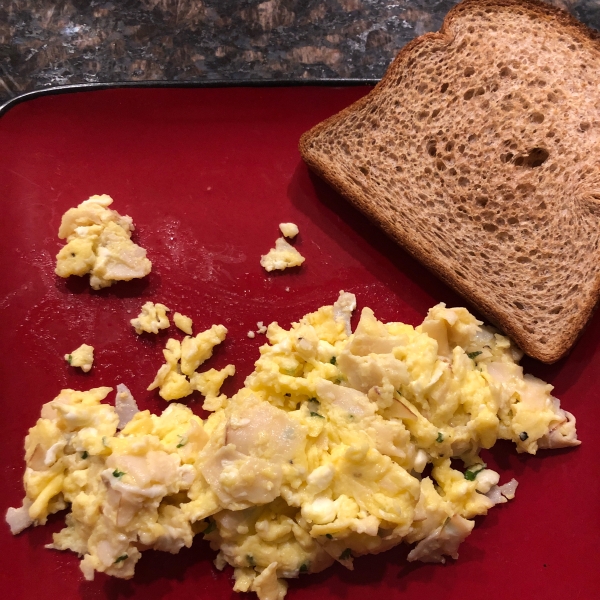 Ham, Basil, and Feta Scrambled Eggs