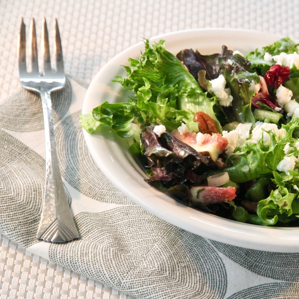 Mixed Greens Salad with Figs and Herbs