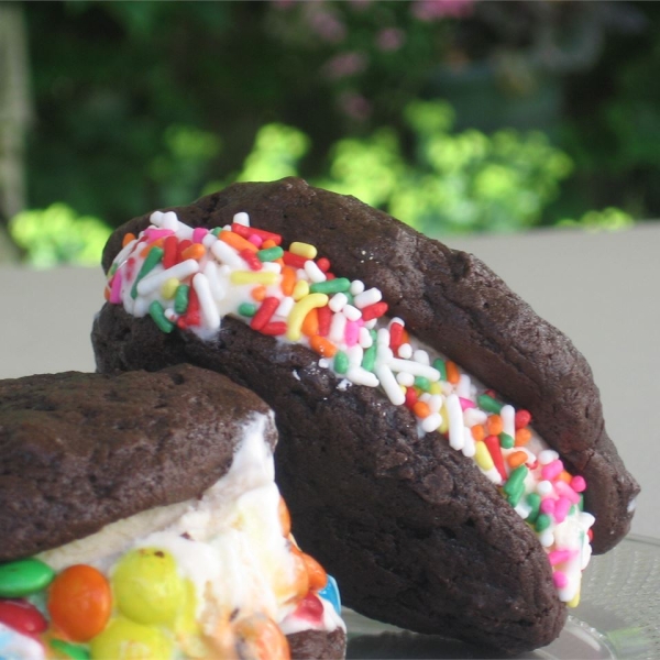 Easy Ice Cream Sammies