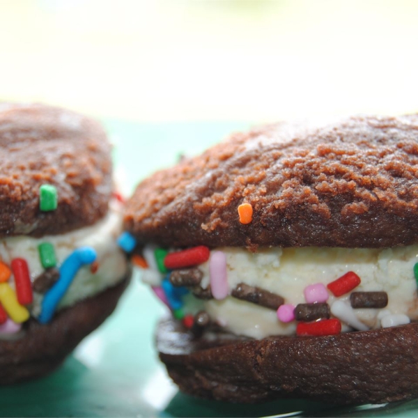 Easy Ice Cream Sammies