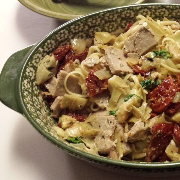 Pasta with Tuna, Sun-Dried Tomatoes, Artichoke Hearts, Lemon, and White Wine