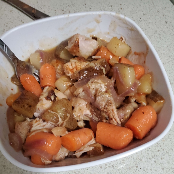 Skillet Chicken Thighs with Carrots and Potatoes