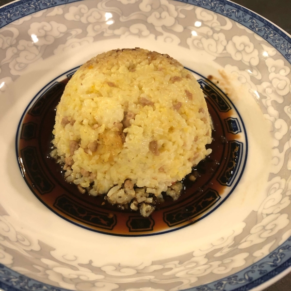 Filipino Coconut Garlic Fried Rice (Sinangag)