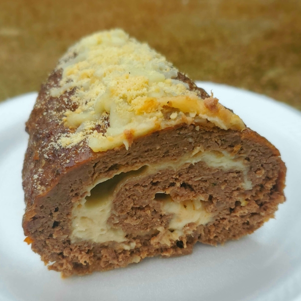 Italian Mozzarella-Stuffed Meatloaf