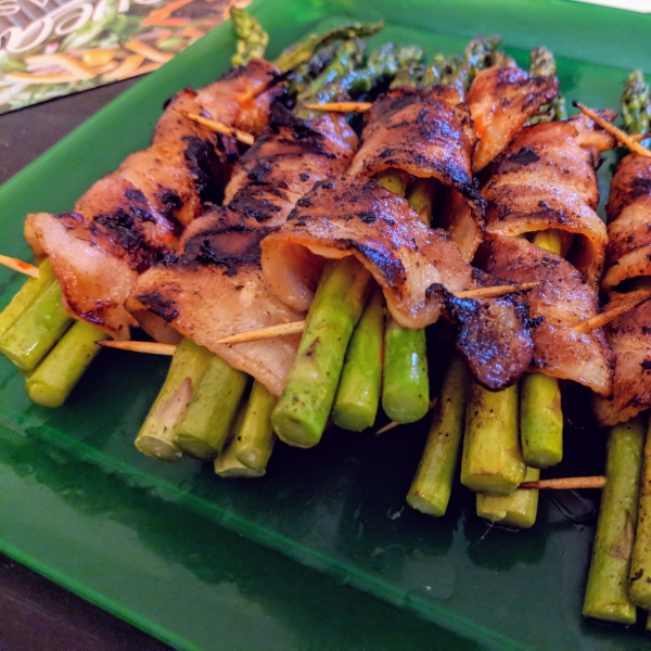Bacon-Wrapped Sriracha Asparagus