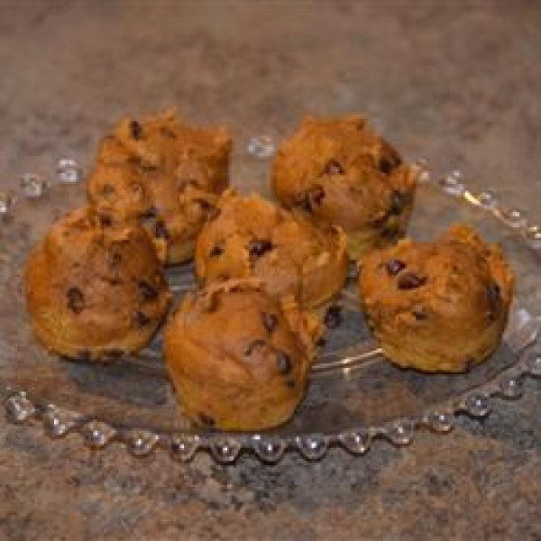 Mini Chocolate Chip Pumpkin Muffins