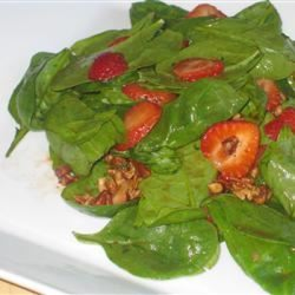 Spinach Salad With Berries and Curry Dressing