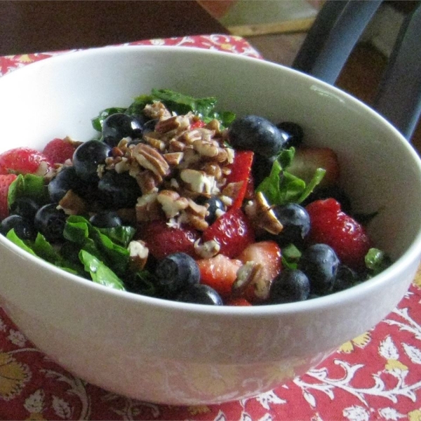 Spinach Salad With Berries and Curry Dressing