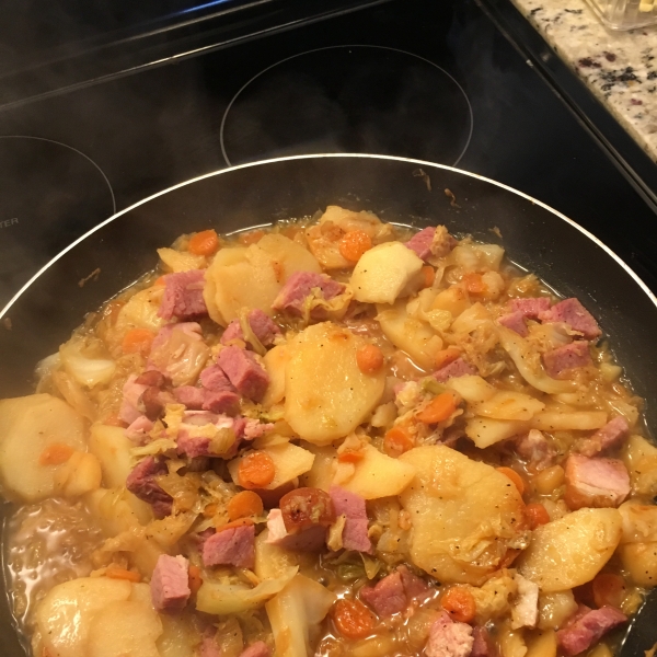 Skillet Ham, Cabbage and Potatoes