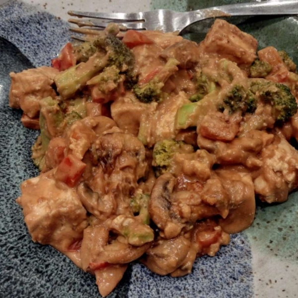 Tofu and Veggies in Peanut Sauce