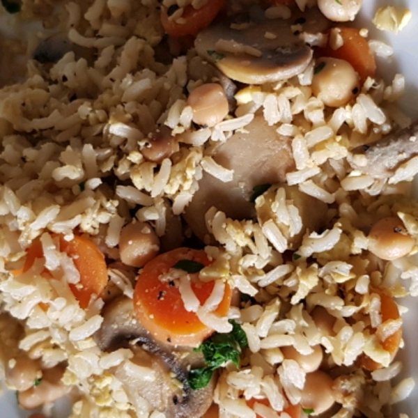 Home-Style Brown Rice Pilaf