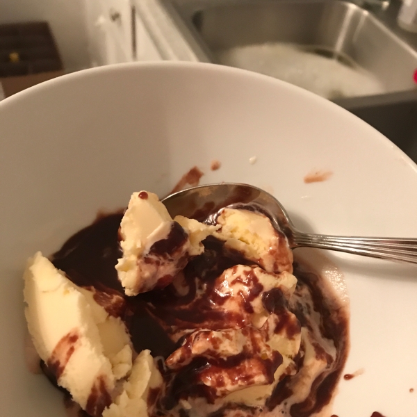 Old-Fashioned Hot Fudge Sauce