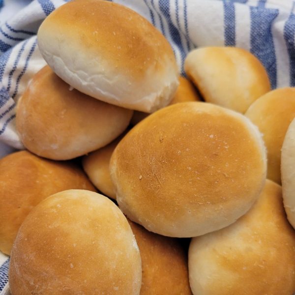 Classic Dinner Rolls