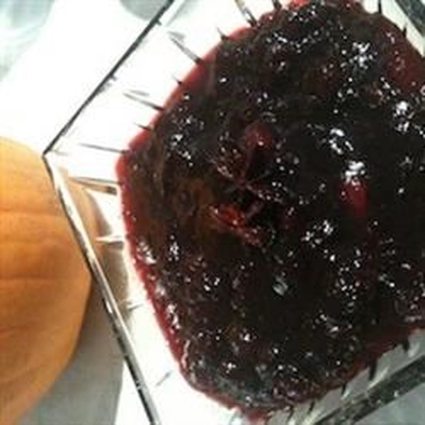 Vin Chaud (Spiced Wine) Cranberry Sauce