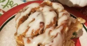 Bacon-Stuffed Cinnamon Roll Bites