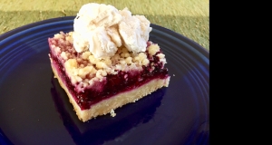 Blackberry and Mascarpone Crumble Bars