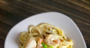 Quick Shrimp Fettuccine with Pesto Alfredo Sauce