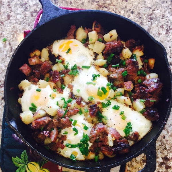 Cowboy Skillet: New Potato Medley, Italian Sausage & Eggs