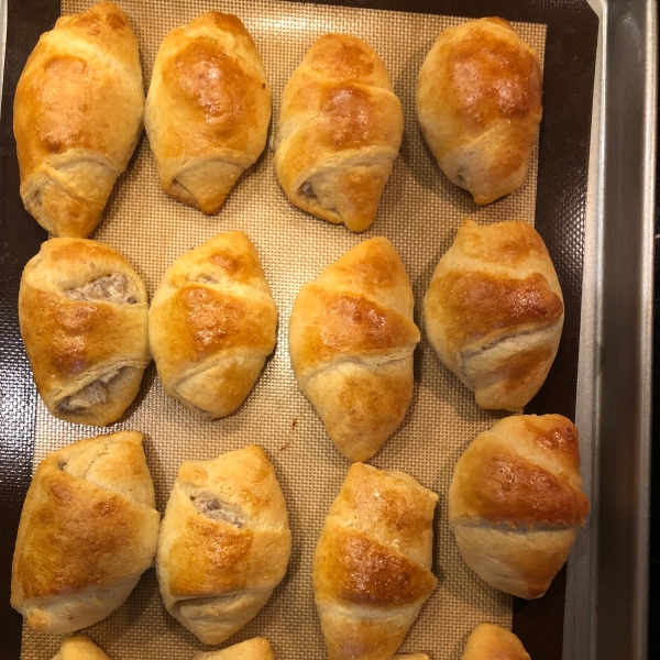 Easy Sausage Rolls