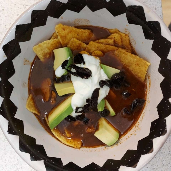 Sopa de Tortilla (Real Mexican Tortilla Soup)