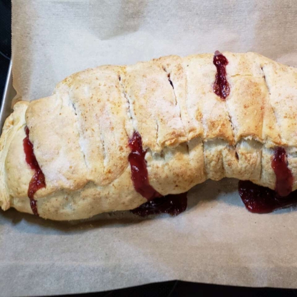 Cheater's Apple Strudel